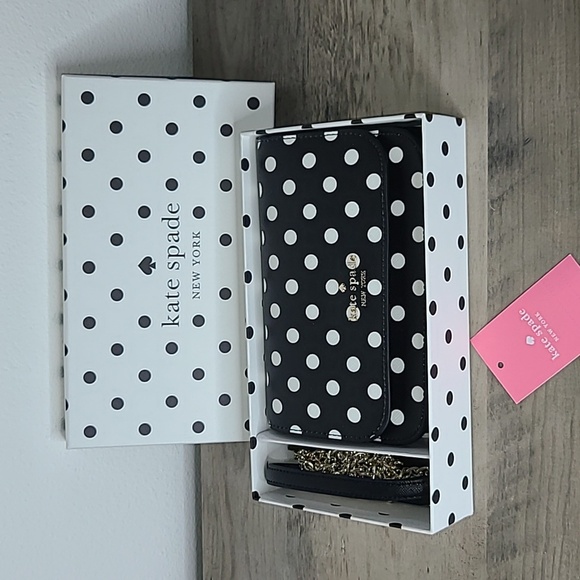 Kate Spade Clutch Card Holder with Gift Bag - Picture 3 of 11